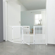 Barrière de sécurité avec porte blanche