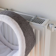 Hamac radiateur pour chat en peluche blanc