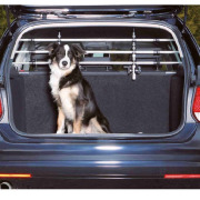 Protection pour coffre de voiture en aluminium