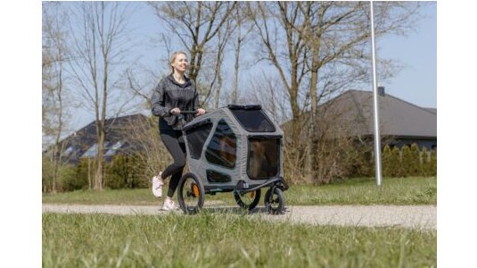 Option ! La remorque se transforme en poussette pour chien !