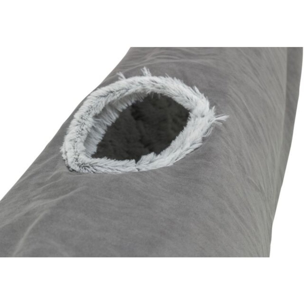 Tunnel de jeu avec balle