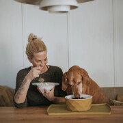 Gamelle Design, céramique Moutarde Eiby pour Chien